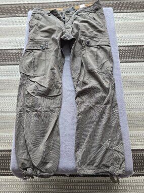 H&M L.O.G.G Cargo pants men's brown loose fit